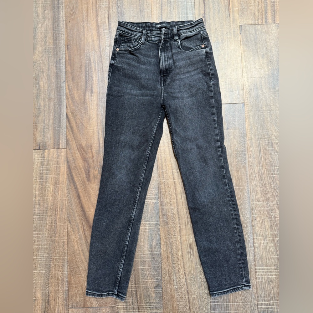 Zara black skinny jeans size 4